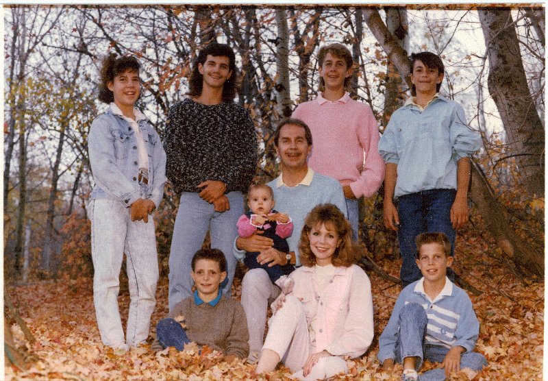 Chris-coe family Nov 1988.jpg